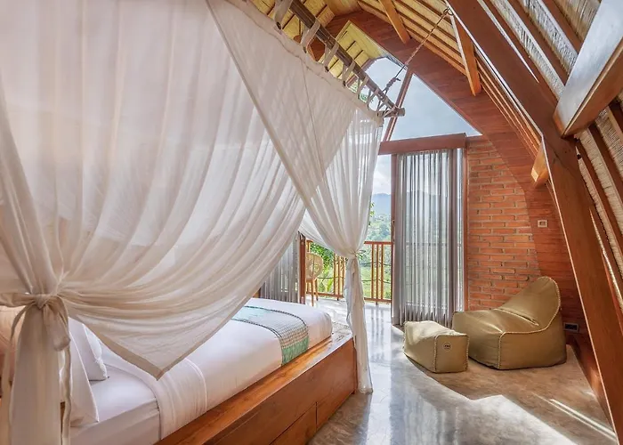 Like Living In A Romantic Balinese Painting * Sidemen (Bali)